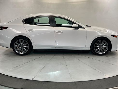 Used 2020 MAZDA MAZDA3 Sedan w/ Select Package FWD image 7