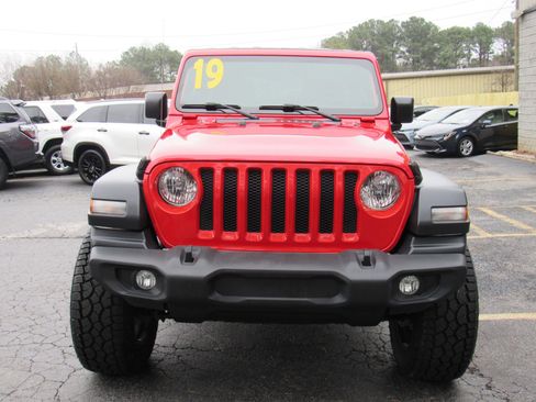 Used 2019 Jeep Wrangler Unlimited Sport S AWD/4WD image 2