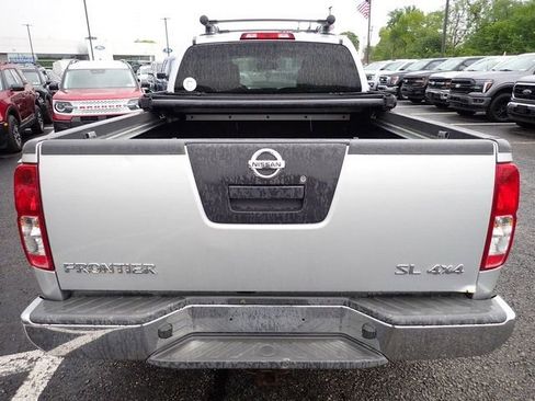 Used 2012 Nissan Frontier SL w/ Moonroof Pkg AWD/4WD image 5