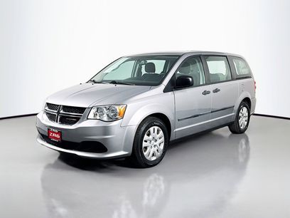 Used 2015 Dodge Grand Caravan American Value Package w/ UConnect Hands-Free Group