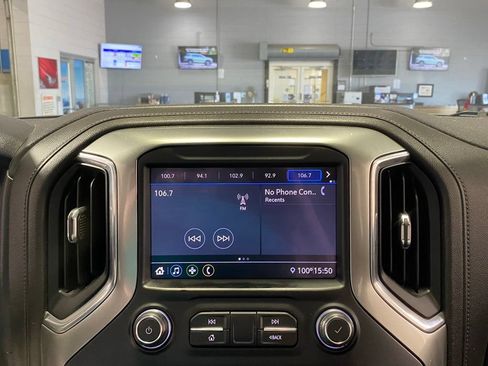 Used 2020 Chevrolet Silverado 1500 RST w/ True North Edition AWD/4WD image 19