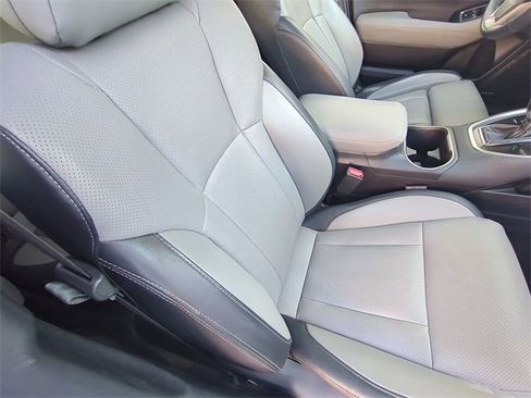 Used 2021 Subaru Outback Limited image 32