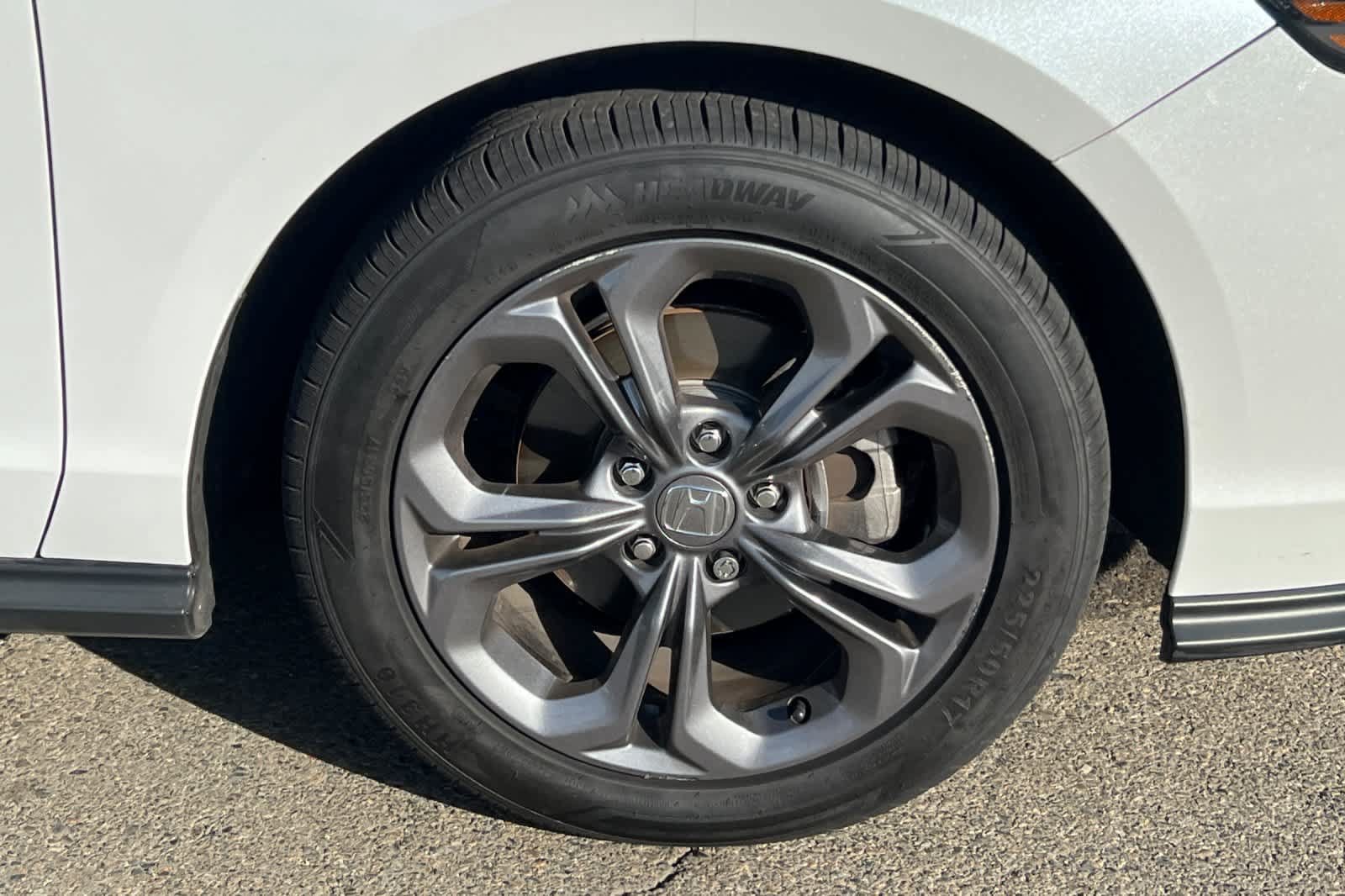 Used 2023 Honda Accord EX image 18