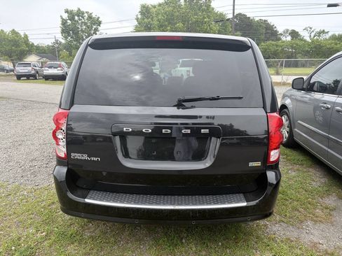 Used 2017 Dodge Grand Caravan SE w/ Power Window Group FWD image 4