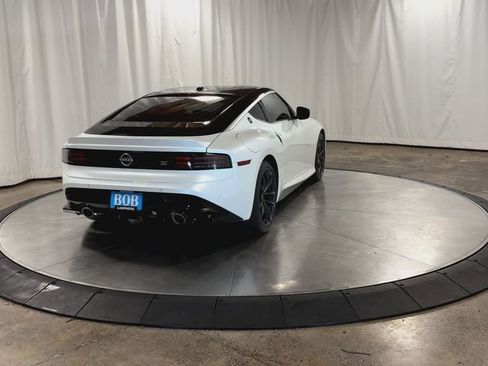 Used 2024 Nissan Z Performance w/ Floor Mat Package image 9