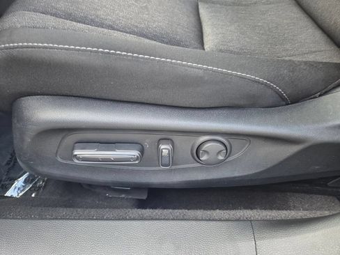 Certified 2024 Honda Accord EX image 10