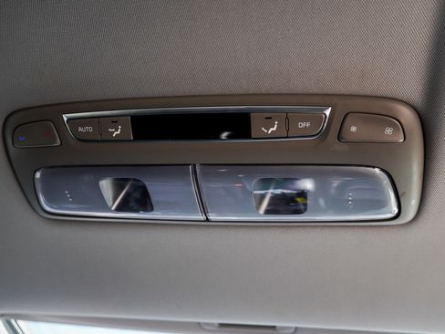 Used 2025 Kia Telluride S AWD/4WD image 31