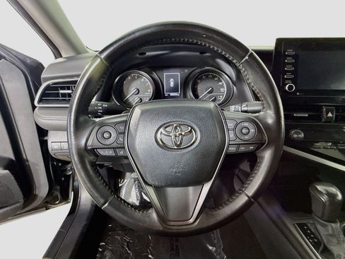 Used 2021 Toyota Camry SE FWD image 13