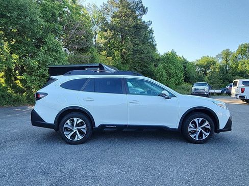 Used 2022 Subaru Outback Limited XT w/ Popular Package #2 AWD/4WD image 6