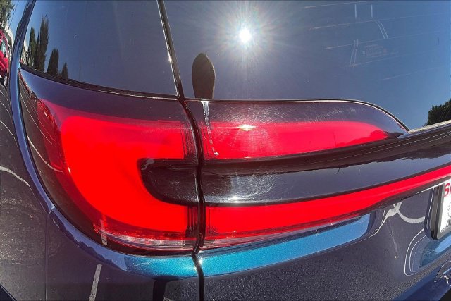 Used 2025 Chrysler Pacifica Limited FWD image 23