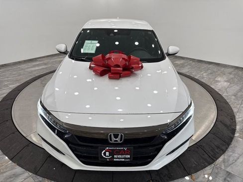 Used 2019 Honda Accord Sport image 2