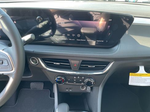 New 2026 Buick Encore GX Preferred w/ Comfort Package FWD image 19