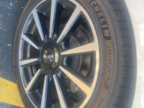 Used 2017 Lincoln Continental Reserve image 8