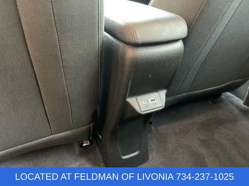 Used 2023 Chevrolet Bolt EUV LT w/ Comfort Package image 20