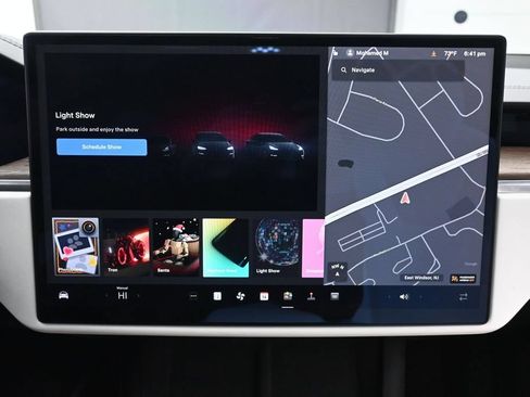 Used 2022 Tesla Model X AWD/4WD image 30