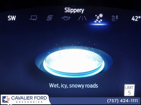 Used 2025 Ford Explorer Active image 42