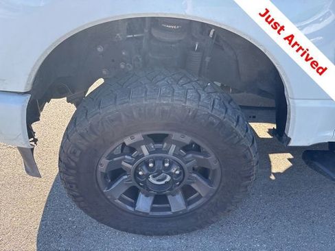 Used 2023 Ford F250 Lariat w/ Sport Appearance Package AWD/4WD image 15