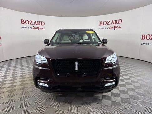 Used 2024 Lincoln Aviator Black Label AWD/4WD image 2
