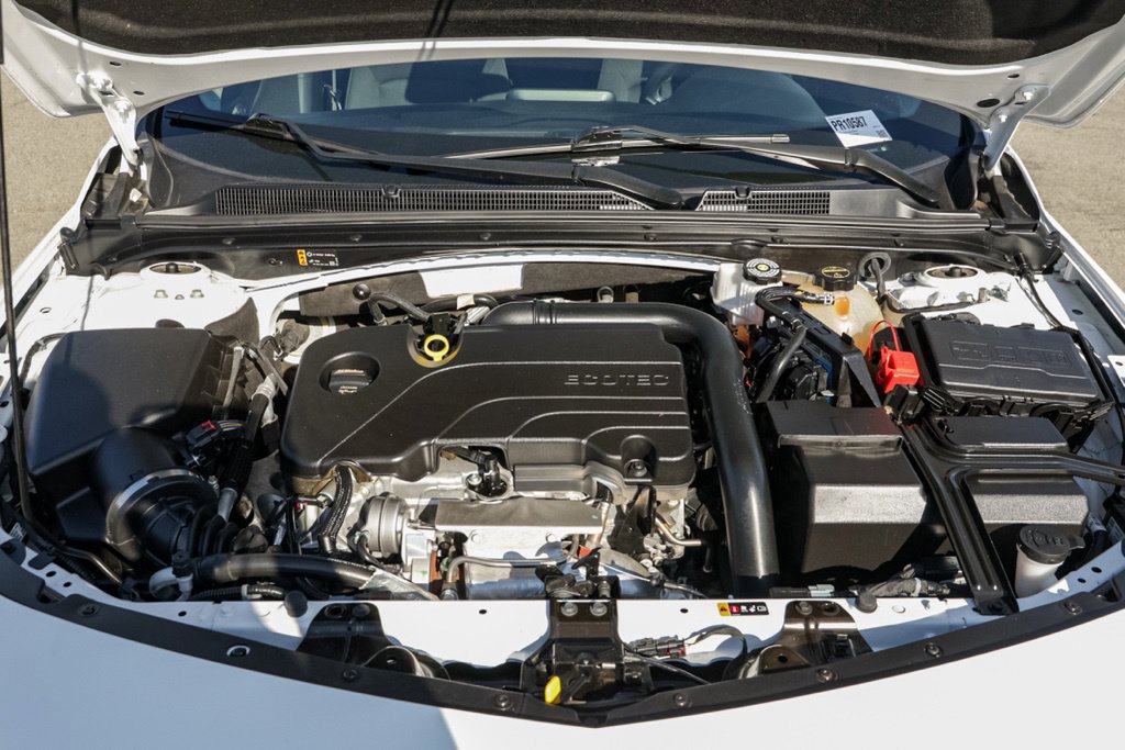 Used 2025 Chevrolet Malibu RS FWD image 35