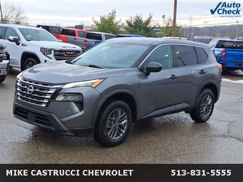 Used 2024 Nissan Rogue S image 1