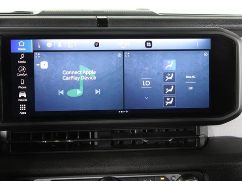 Used 2025 Jeep Gladiator Sport AWD/4WD image 8