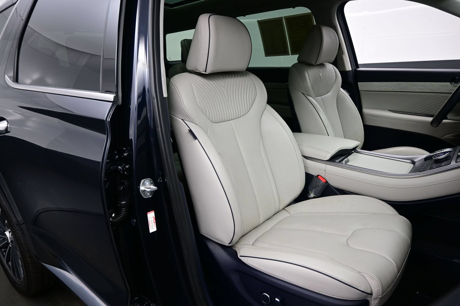 Certified 2024 Hyundai Palisade Calligraphy AWD/4WD image 15