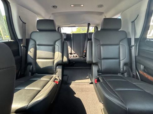Used 2020 Chevrolet Tahoe Premier AWD/4WD image 23