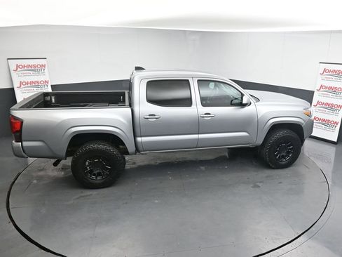 Used 2023 Toyota Tacoma SR image 31