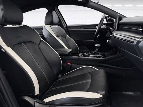 Used 2026 Kia K5 GT-Line image 14