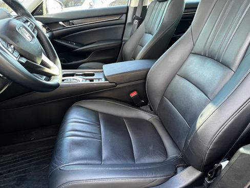 Used 2022 Honda Accord Touring image 15