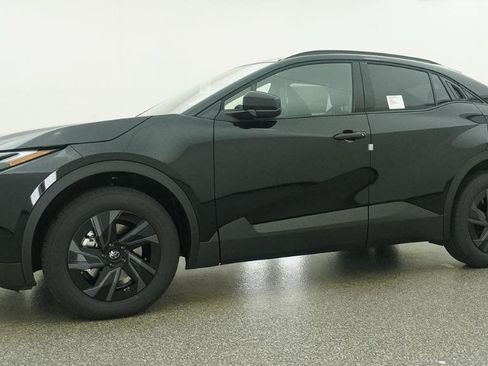 New 2026 Toyota C-HR AWD/4WD image 9