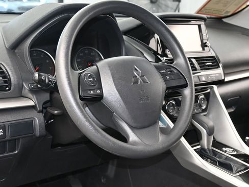 Used 2023 Mitsubishi Eclipse Cross ES image 13