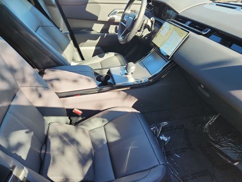 Used 2026 Land Rover Range Rover Velar S image 3