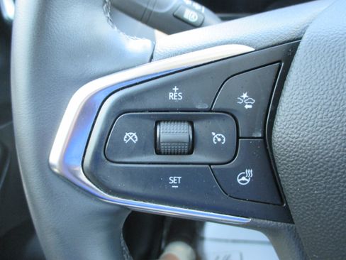 Used 2024 Chevrolet TrailBlazer LT w/ LT Cold Weather Package FWD image 22