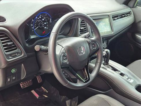Certified 2022 Honda HR-V Sport image 9