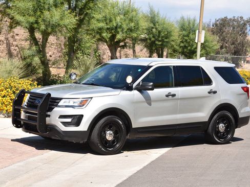 Used 2016 Ford Explorer 4WD Police Interceptor image 14