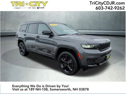 Used 2023 Jeep Grand Cherokee L Laredo image 7