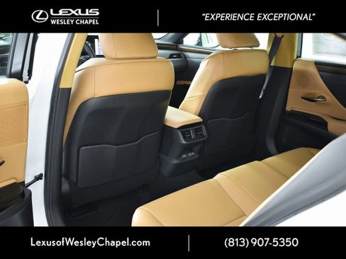 New 2025 Lexus ES 350 w/ Premium Package image 7