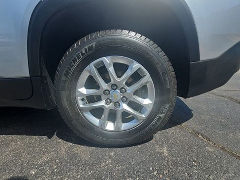 Used 2020 Chevrolet Traverse LS FWD image 38