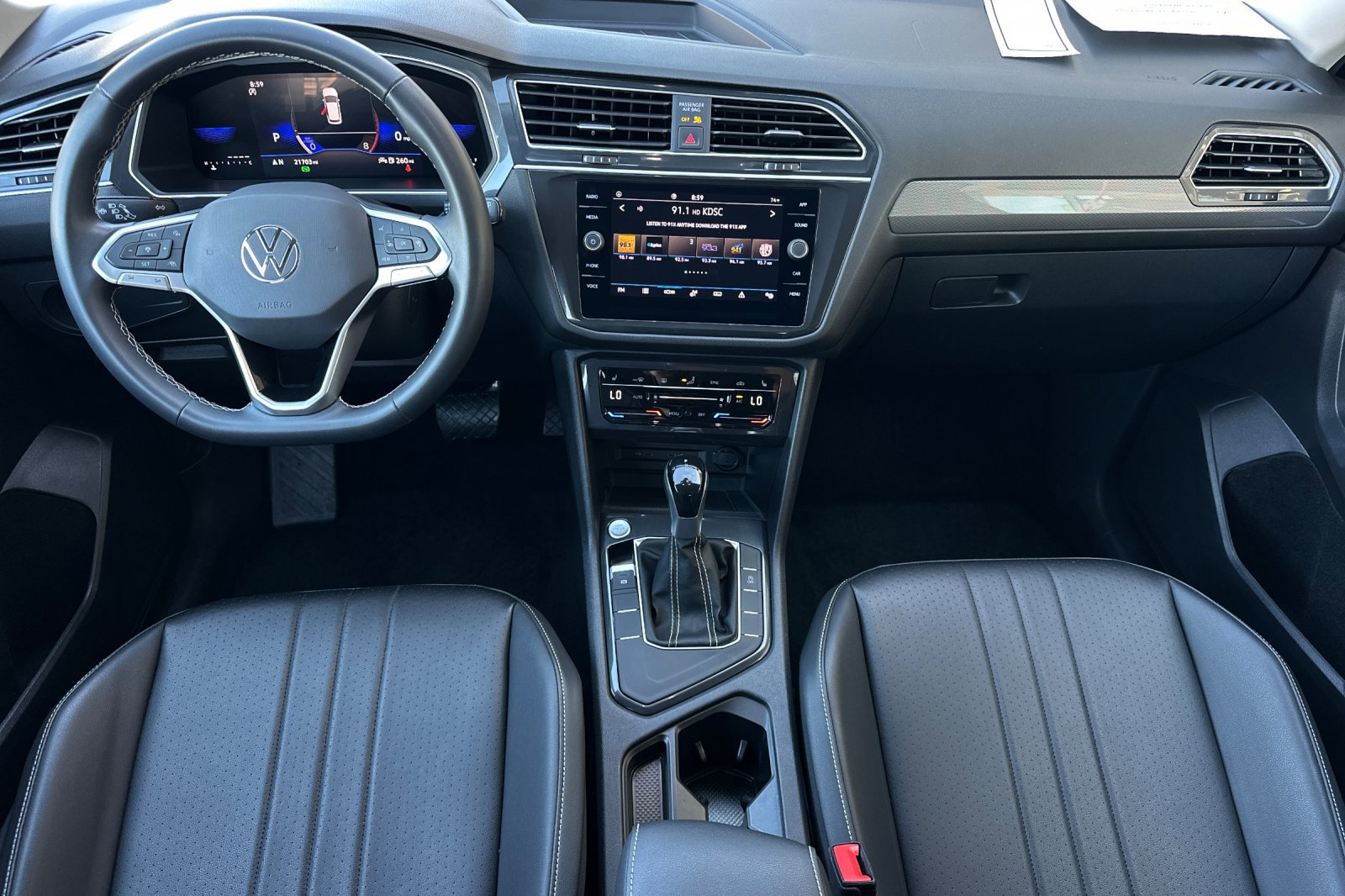 Used 2023 Volkswagen Tiguan SE FWD image 13