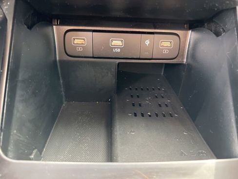 Certified 2023 Kia Sorento EX image 23