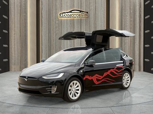 Used 2020 Tesla Model X Long Range AWD/4WD image 23
