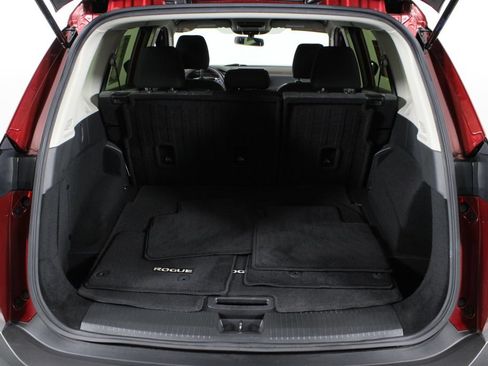 Certified 2023 Nissan Rogue SV FWD image 18