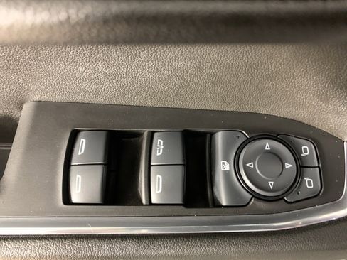 Used 2025 Chevrolet Silverado 1500 LT image 16