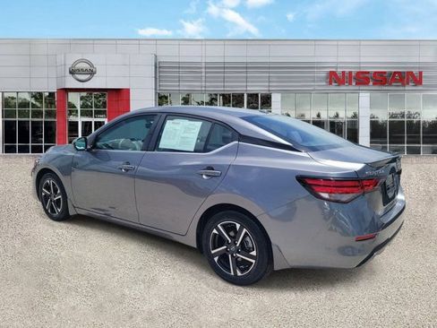 Certified 2024 Nissan Sentra SV FWD image 5
