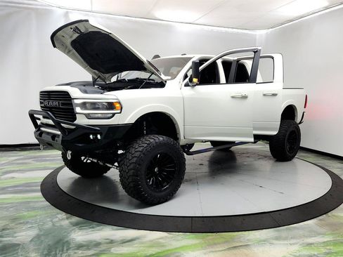 Used 2021 RAM 2500 Laramie AWD/4WD image 9