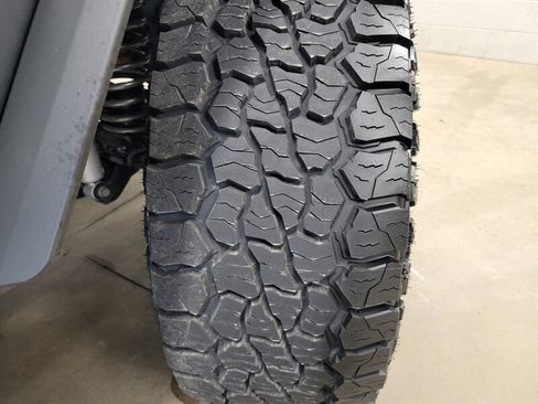 Used 2023 Jeep Wrangler Unlimited Sport AWD/4WD image 24