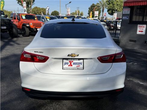 Used 2018 Chevrolet Malibu LS image 12