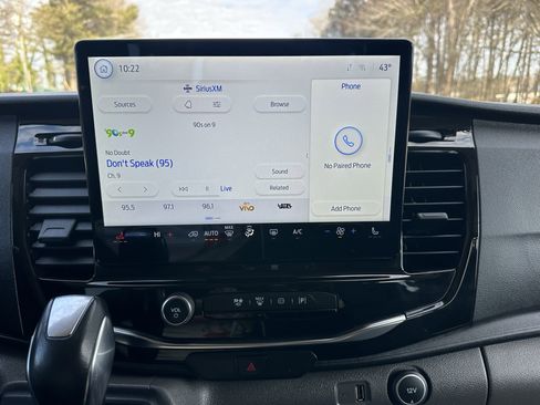 Used 2023 Ford Transit 350 XLT image 28