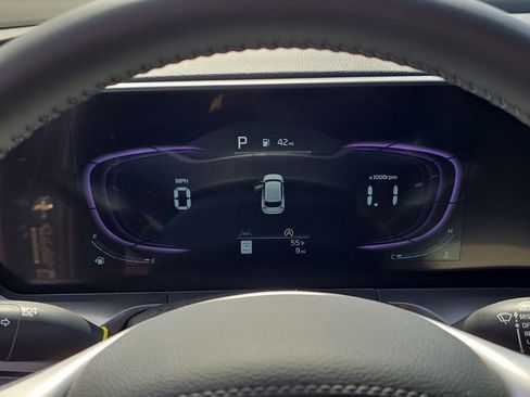 Certified 2025 Kia Telluride S FWD image 33